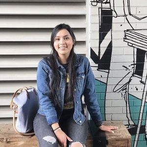 Meet your Posher, Esmeralda